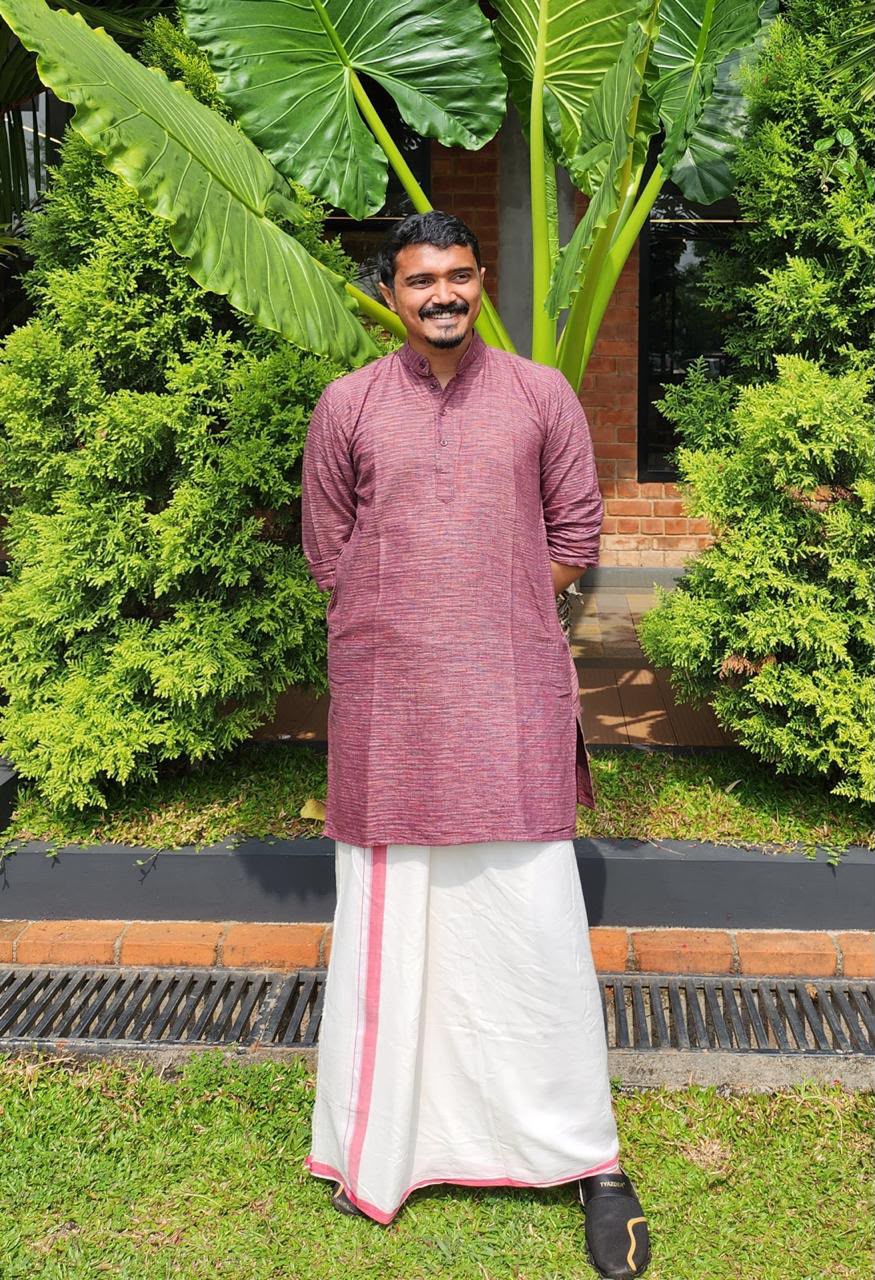 Naveen Mathew Verghese Mamootil